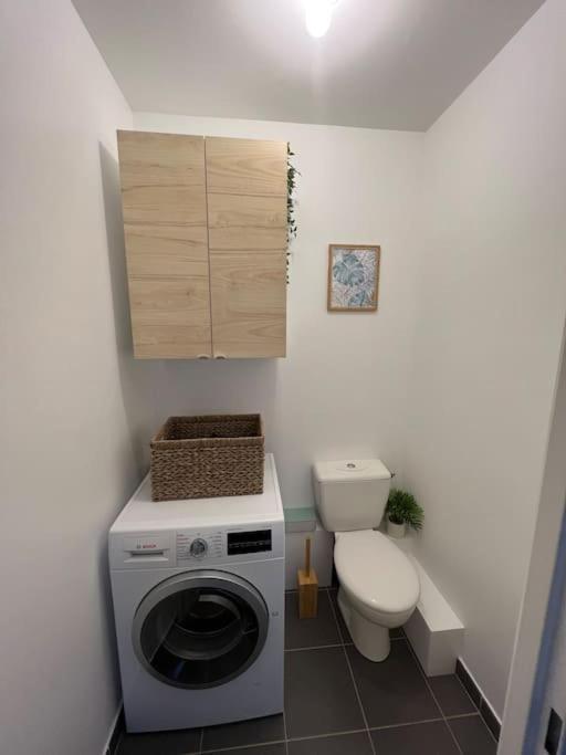 Cosy Penthouse - Large Balconies With Views - 5Min Disneyland 세리스 외부 사진